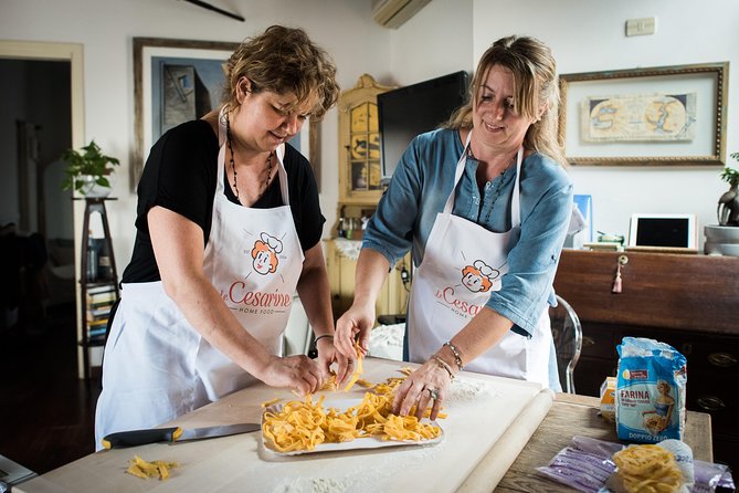 Cooking class at a Cesarina's home with tasting in Siracusa - The 3-hour flow: welcome bites, cooking time, and wine tasting