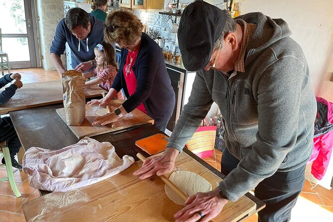 Cooking class in the countryside with Simona - Back in the kitchen: how the class flows from ingredients to pasta