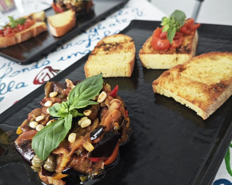 Cooking Class with lunch or dinner - The class format: small groups and a real instructor-led lesson
