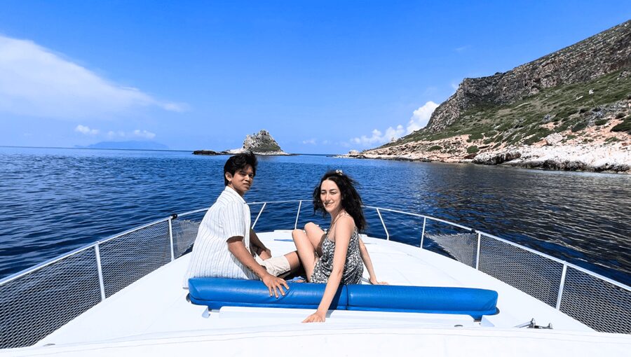 Da Trapani: Escursione alle isole Egadi Favignana & Levanzo - Crossing to Levanzo: A Different Pace and a More Rugged Feel