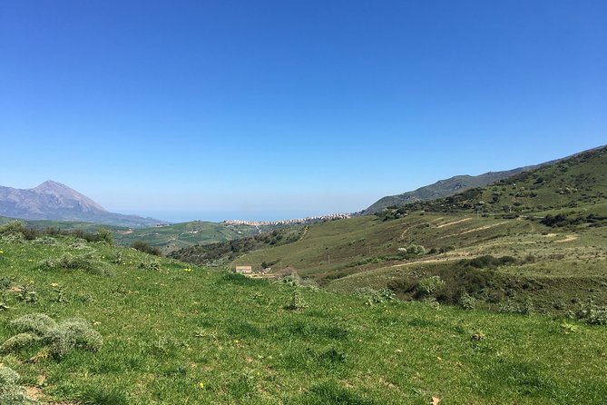 Daily Biking in the Rural Sicily - How long is this, and how hard is it, really?