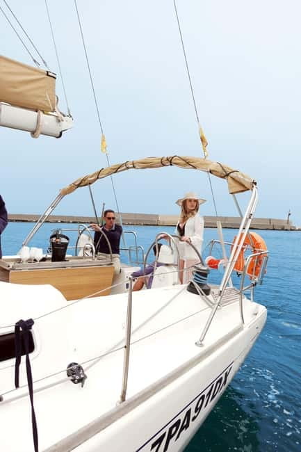 Escursione di mezza di giornata in barca a vela - Grotta Regina stop: the cave moment that breaks up the cruise