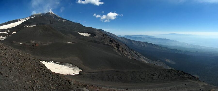 Etna 3000m - Getting to the summit: cable car, bus, and the 2750 m limit
