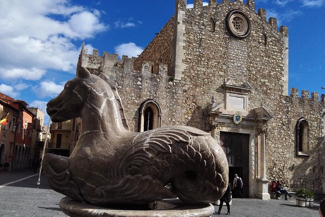 Etna and Taormina Tour from Messina harbour - Taormina for 2 hours: theatre views, shops, gardens, and choices