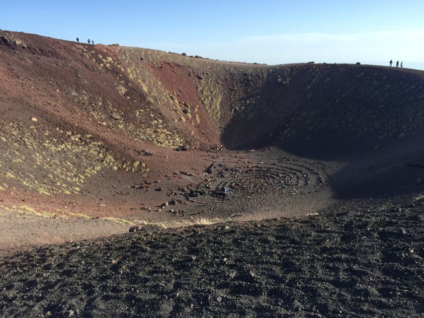 Etna Basic Tour 1900 metres - Stop-by-stop: how the Etna portion plays out on the ground
