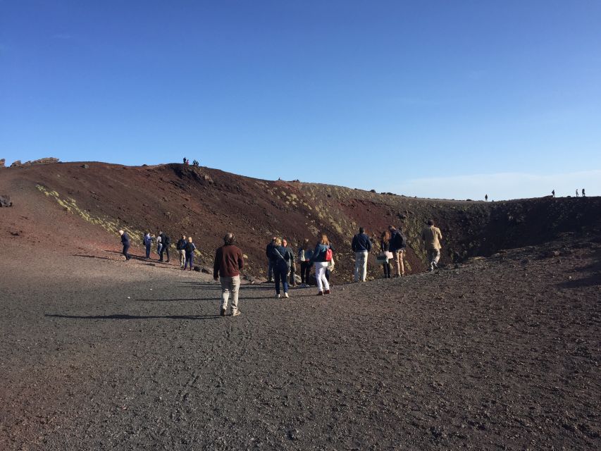 Etna Basic Tour 1900 metres - Etna’s activity and the safety logic behind the tour