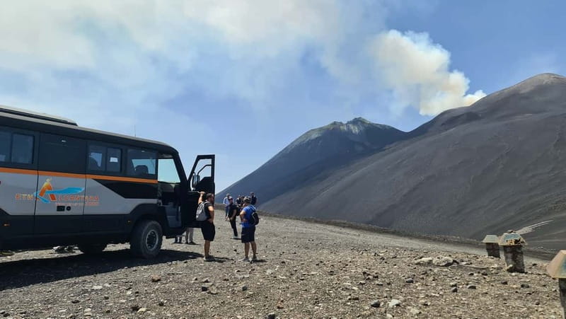 Etna North 2900mt & Craters of 2002 - The 2002 eruption craters: what you actually walk through