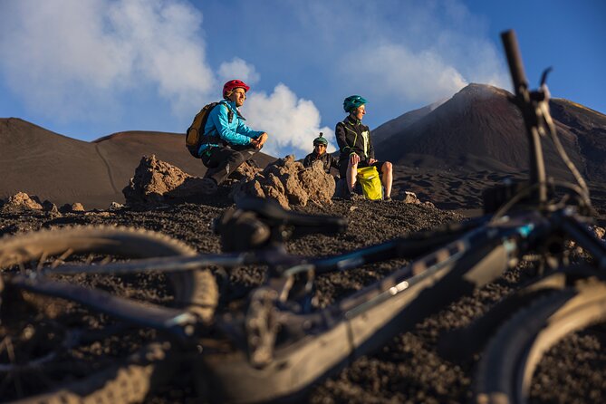 Etna Summit Craters E-bike - Guide energy and why small groups make the ride better