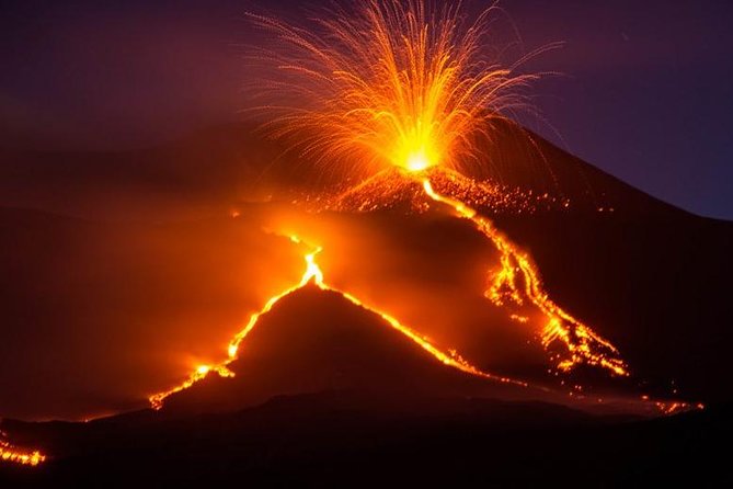 Etna Tour and Lunch in a Winery with Wine Tasting - Crowd levels, extra charges, and small friction points