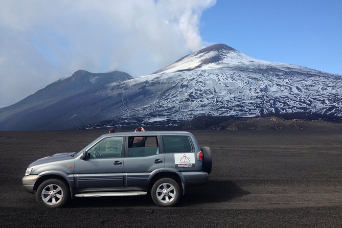 Etna Tour in 4x4 - Valle del Bove amphitheater stop and why it matters