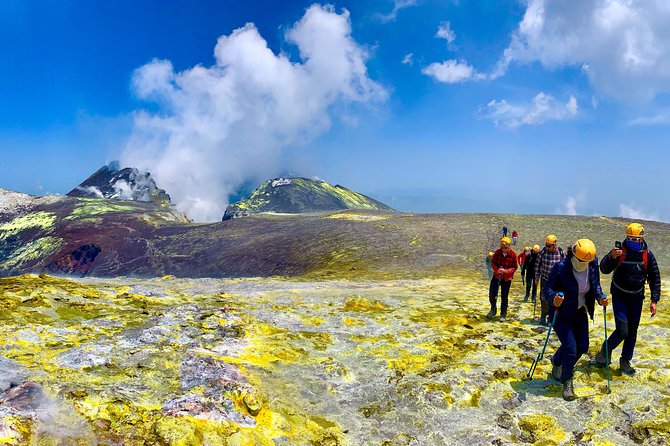 Etna - Trekking to the summit craters (only guide service) experienced hikers - Gear included, plus the small things that can ruin your day