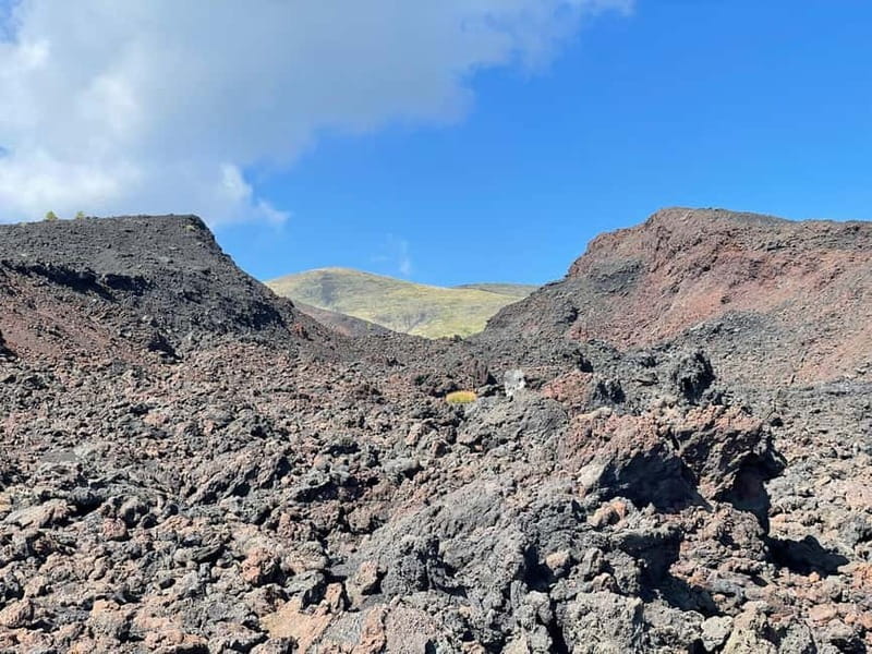 ETNA VOLCANO: Excursion to the Craters of 2002 - The 2002 lava flow section: geology you can walk on