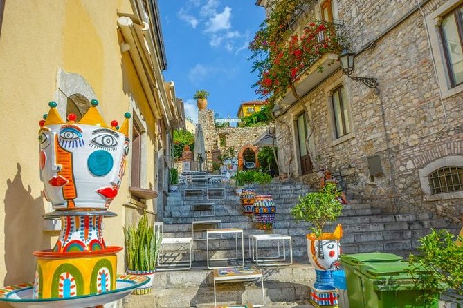 ETNA & WINE, TAORMINA TOUR FD from CATANIA (GUIDE and LUNCH Included) - Taormina in two hours, with a map and a clear meeting point