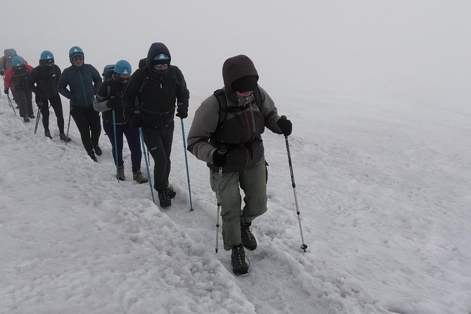 Etna: Winter excursion to 3.000mt - Valle del Bove and the Barbagallo craters: where views turn into context