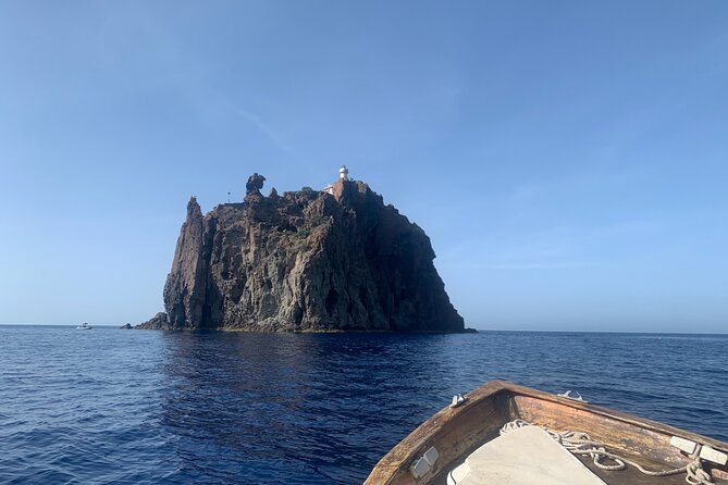 Exclusive tour of Stromboli island, Boat tour with Pasqualo - Sciara del Fuoco and volcano views with snorkel time