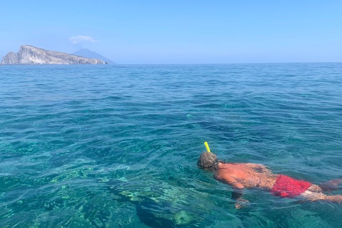 Exclusive tour of Stromboli island, Boat tour with Pasqualo - Ginostra village time and the Piscinette di Ginostra swim stop