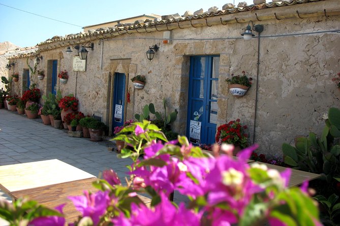 Excursion- FULL DAY - By boat Marzamemi - From Marzamemi to Capo Passero: why this route is worth your day