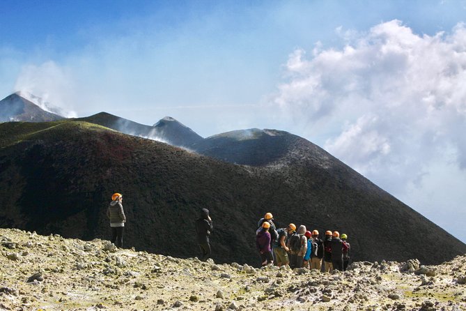 Excursion to the top of Etna |For good walkers (transport services not included) - The ride up, then the hike begins: terrain you feel in your legs