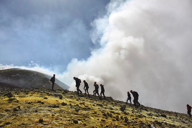 Excursion to the top of Etna |For good walkers (transport services not included) - Who should book this Etna hike, and who should not