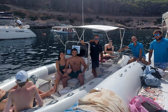 Favignana and Levanzo: Island tour by rib boat from Trapani - Levanzo stop 1: Cala Faraglione and the sea stack view