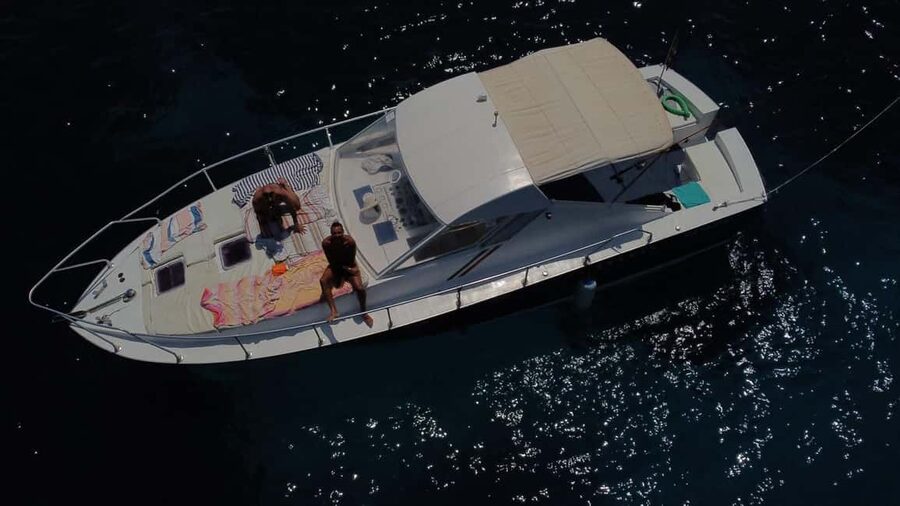 Favignana and Levanzo with Elisabetta II - From Trapani to the Egadi Islands in 7.5 hours