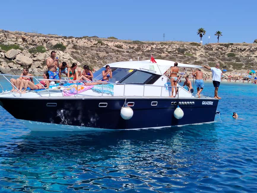 Favignana and Levanzo with Elisabetta II - What’s included on Elisabetta II: lunch, drinks, and music