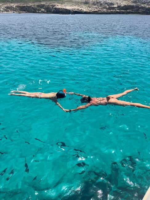 Favignana, Excursions by Dinghy from Marsala - Cala Preveto: A Valley End and a Relaxation Stop