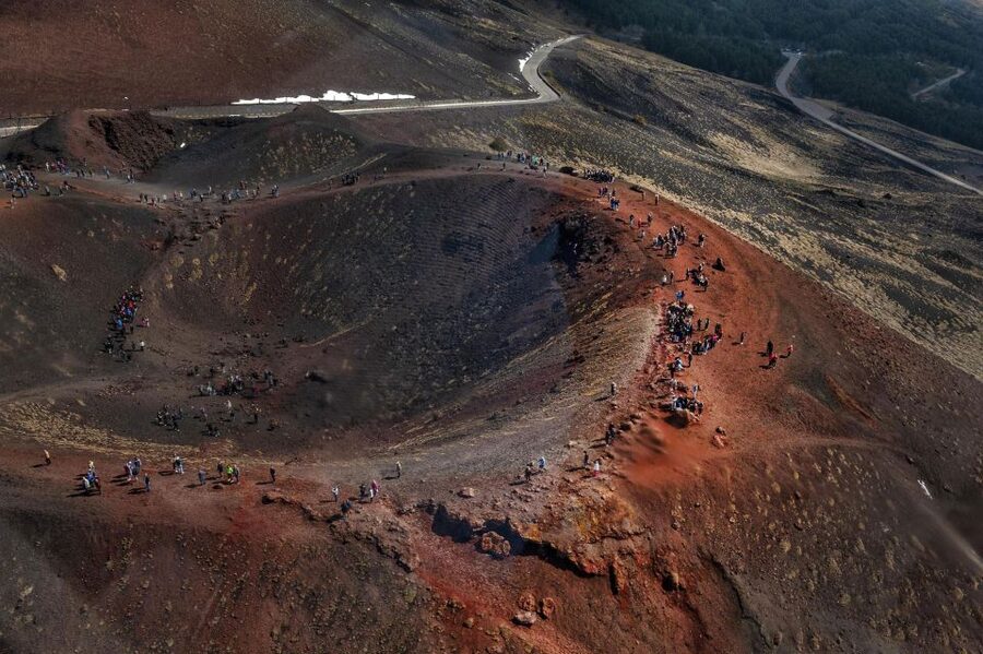Fiumefreddo: Group Flight Helicopter Tour over Etna - Descent to Sapienza: Catania and the Gulf below you