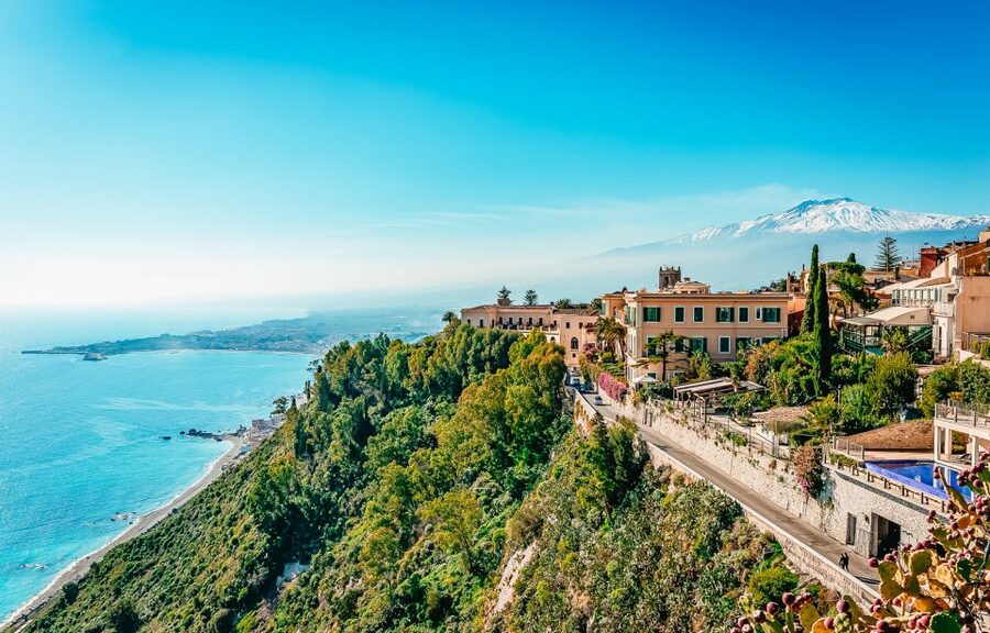 From Catania: Day Trip to Mount Etna and Taormina - Why combine Etna and Taormina in one day?