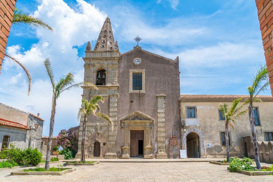 From Catania: Guided Godfather Tour with Taormina Visit - Should You Book the Guided Godfather Tour From Catania?