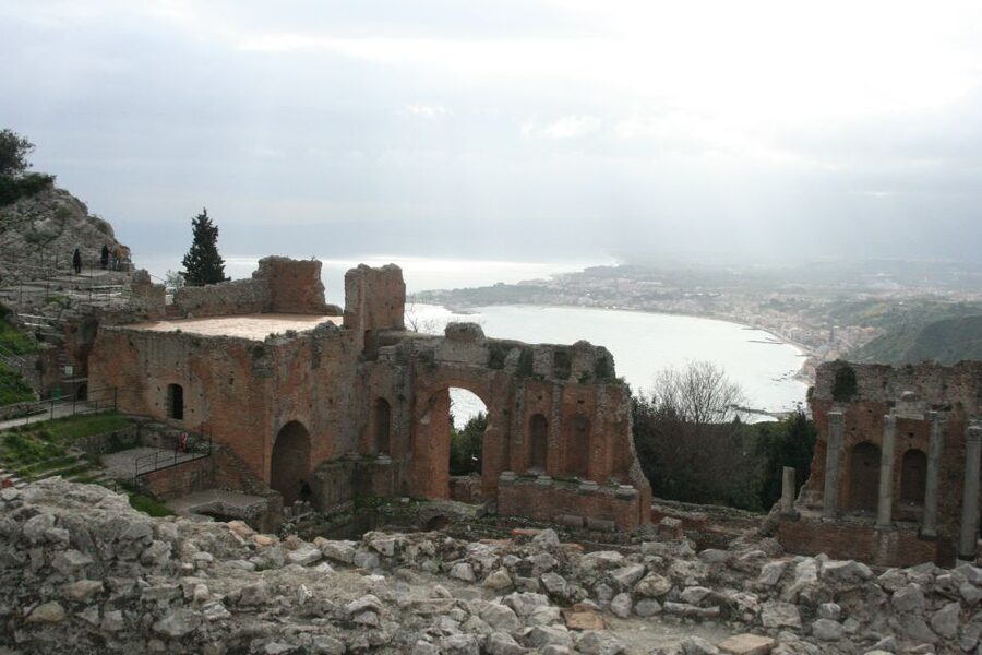 From Catania: Guided Tour of Mount Etna and Taormina - Price and value check for $105