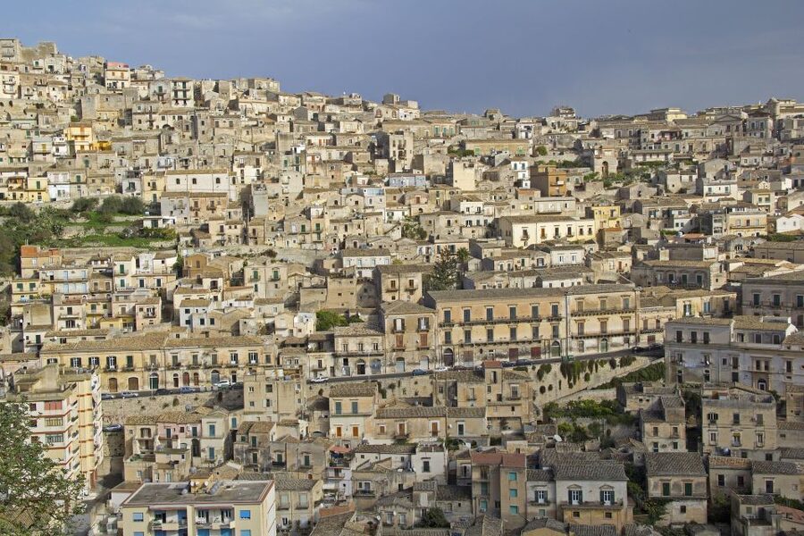 From Catania: Inspector Montalbano Day Tour with Audio Guide - Ragusa Ibla’s Cathedral of San Giorgio and Nine Baroque Churches