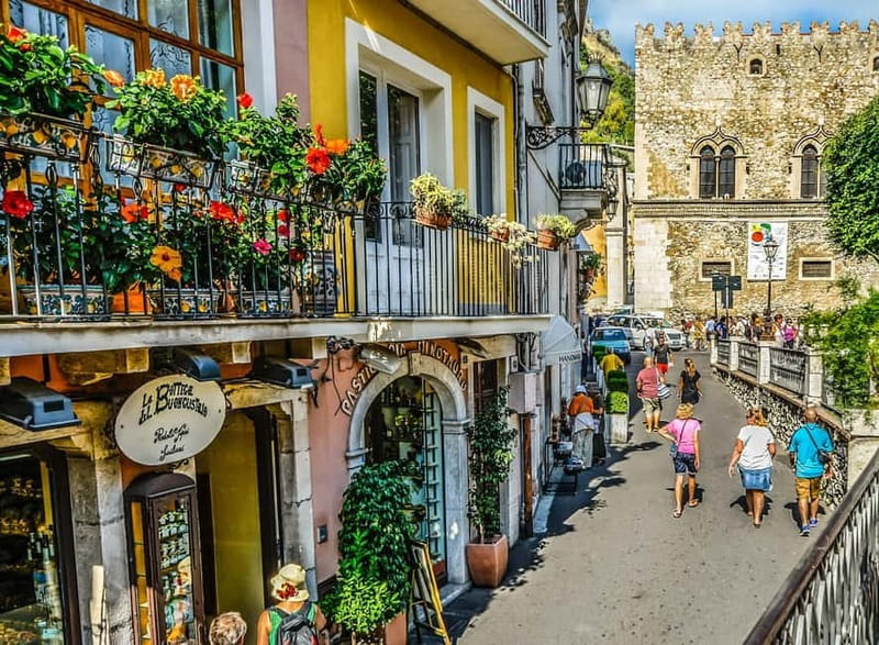 From Catania: Taormina, Isola bella & Castelmola tour - Stop 2: Taormina old town streets and the Ancient Theatre zone