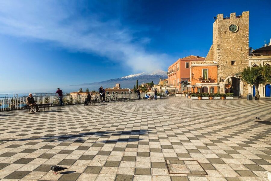 |FROM CATANIA| The Godfather - Savoca and Taormina [PRIVATE] - Corso Umberto Time: Shopping, Lunch, and How to Use Your 3 Hours