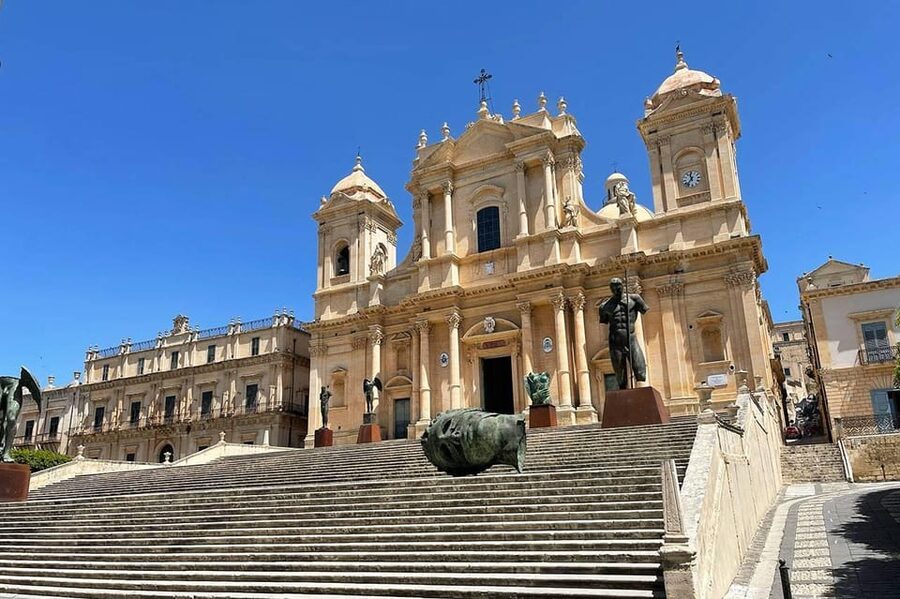 |FROM CATANIA|Tour of Siracusa, Ortigia, Noto [PRIVATE TOUR] - From Catania to Syracuse, the ride that saves your energy
