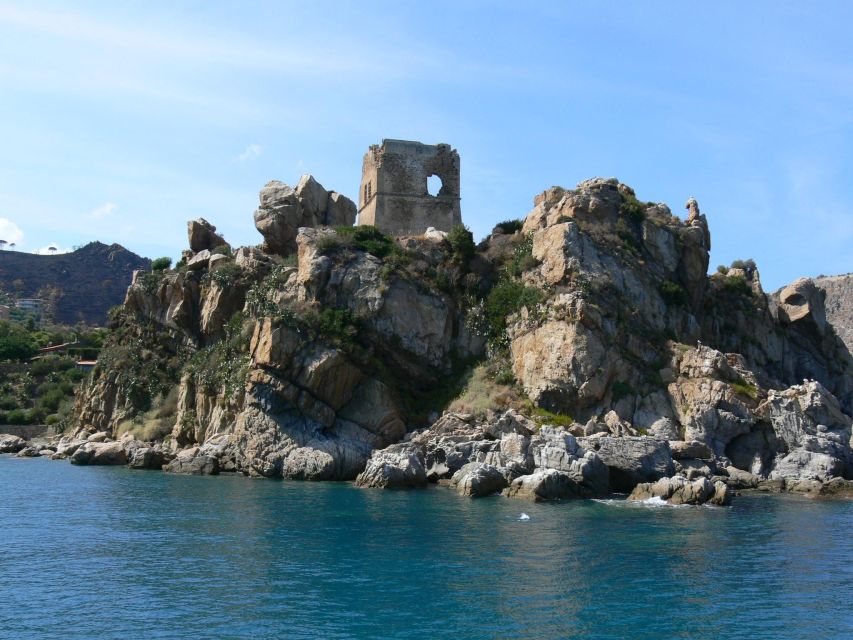 From Cefalù: Coast To Coast Morning Tour With Boat Trip - Getting to the Port: Bus Transfer and Where to Meet