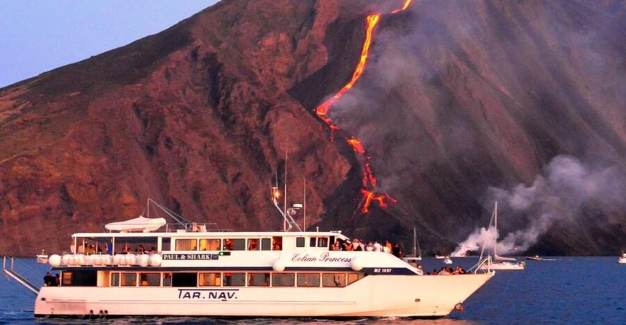 From Milazzo: Panarea and Stromboli Boat Trip by Night - Cruising the Inlets: How the Boat Ride Gives You the Aeolian Islands View