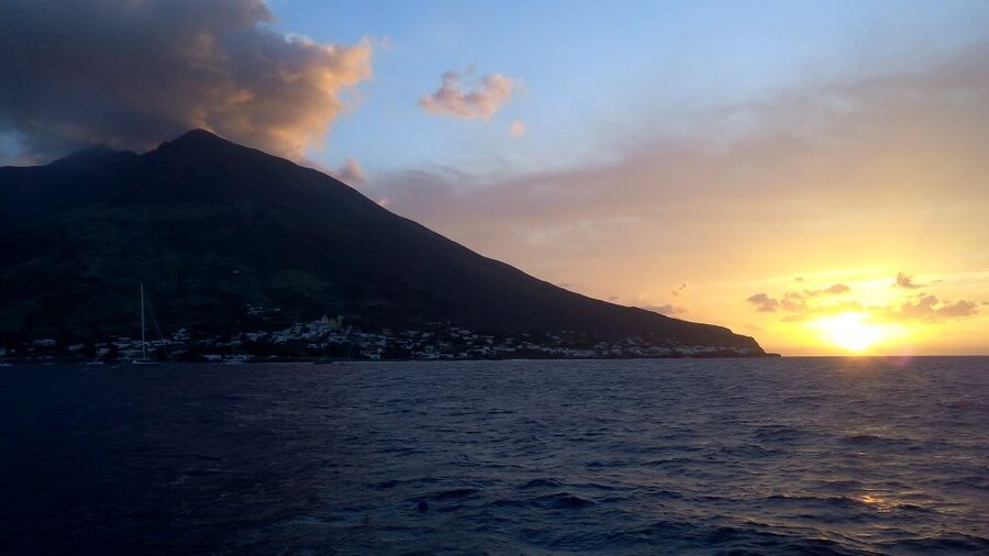 From Milazzo: Panarea & Stromboli Cruise Excursion - The Panarea-to-Stromboli crossing at 16:00: caldera views and mini-islands