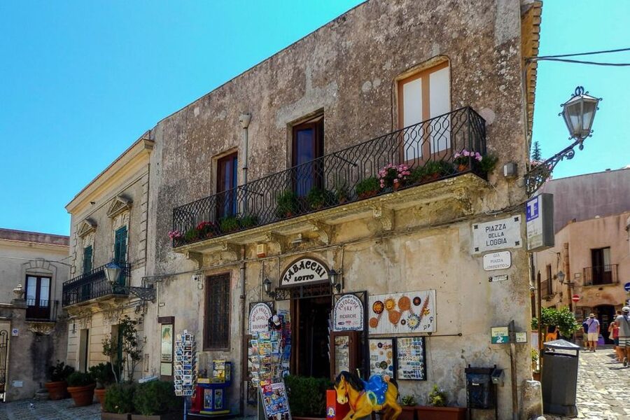 From Palermo: Erice, Salt Pans, and Segesta Day Trip - Segesta Doric Temple: Hilltop Archaeology With a Timing Test
