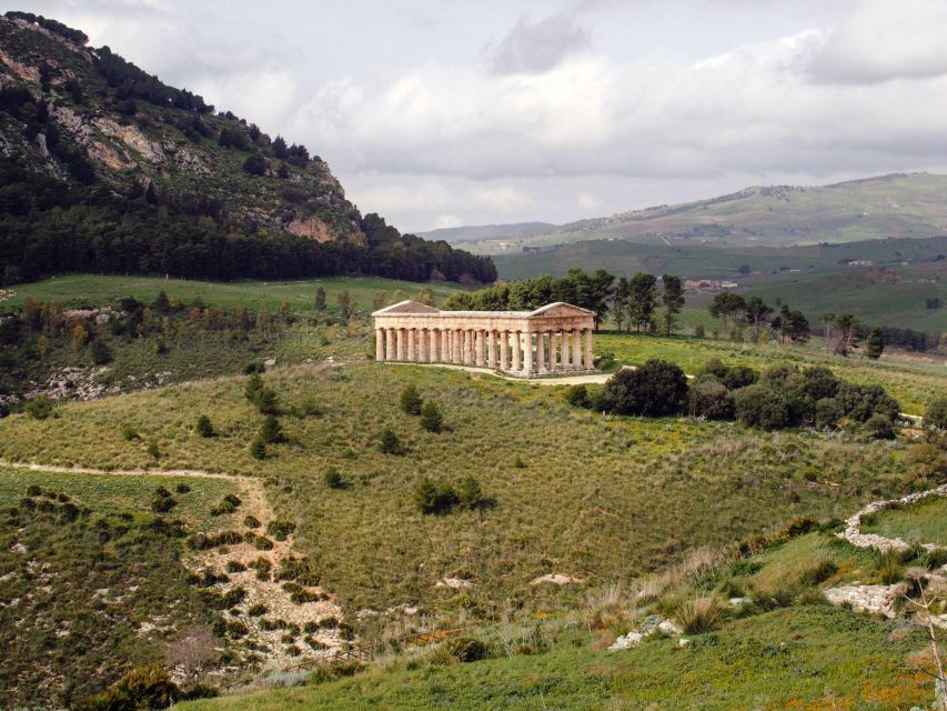 From Palermo: Segesta Archaeological Park Transfer - Palermo pickup at Piazza Verdi 59, and how the schedule actually works