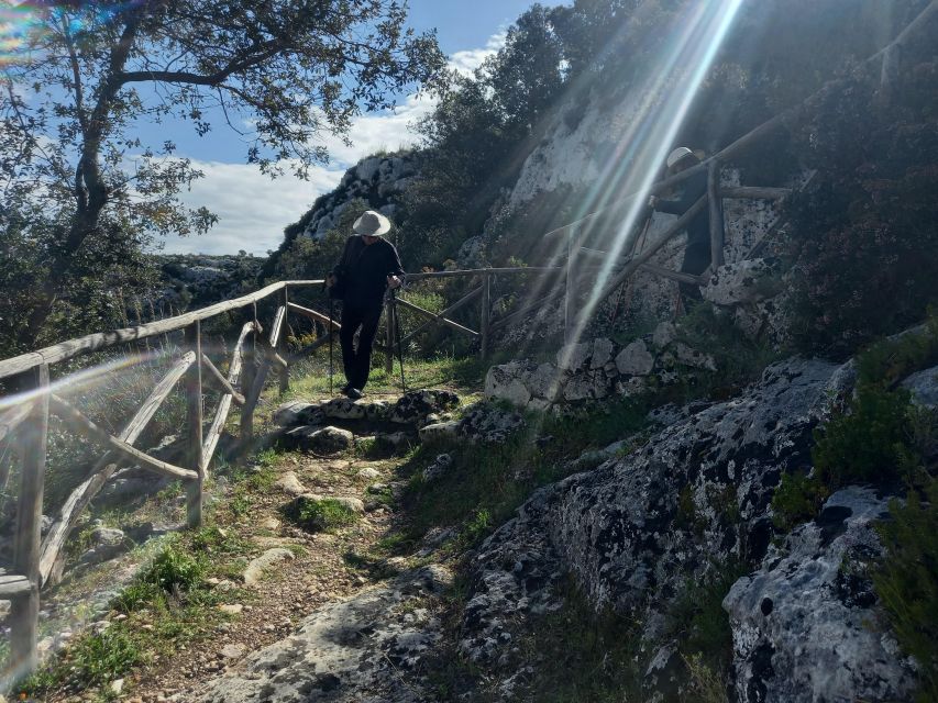 From Syracuse: Cavagrande Natural Reserve Guided Trek - Should you book Cavagrande with this guided format?