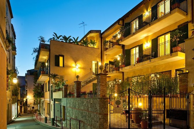 From Syracuse: Private Taormina and Castelmola tour with lunch - Transport, Time, and the Pace You Can Expect