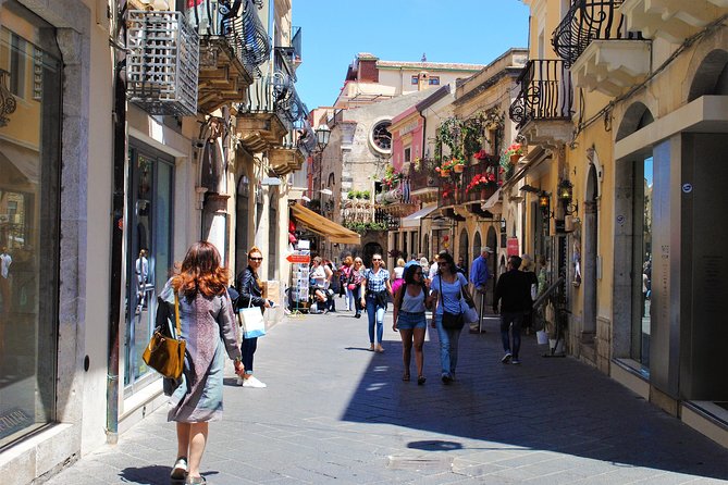 From Syracuse: Private Taormina and Castelmola tour with lunch - Theater Areas, Palazzi, and Churches You Can Actually See