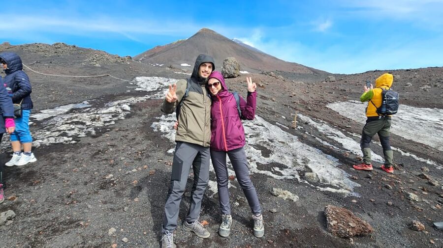 From Taormina: Etna Tour with Hiking, Cave Visit, & Tastings - When the cable car and 4x4 option is worth it