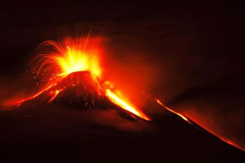 From Taormina: Etna Walking Tour and Wine Tasting in Winery - The drive and the 1800 to 2000 meter resort stop