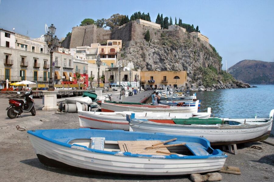 From Taormina: Lipari and Vulcano Mini Cruise Aeolian Tour - Taormina to Milazzo, then to Lipari by boat