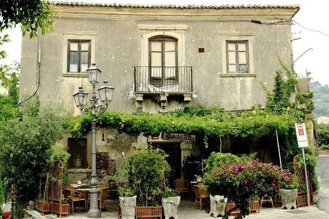 From Taormina: Private/Guided Godfather with appetizer and Pasta - Price and value: what $235.19 gets you in Taormina