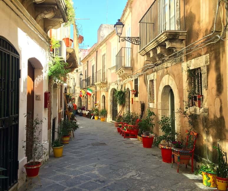 From Taormina: Syracuse Tour with lunch in Food Market - Ortigia at sunset: what a 6-hour Syracuse walk really gives you