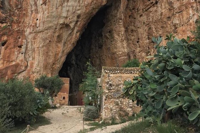 From the Mountain to the Sea:Erice and the Reserve of Monte Cofano - Lunch Timing and Why Packed Lunch Works Here