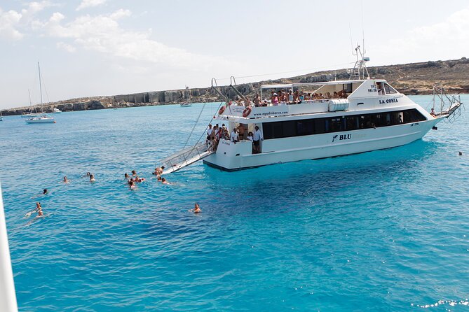 From Trapani: Egadi Islands tour with lunch on board - Getting to Trapani port and starting by 9:30